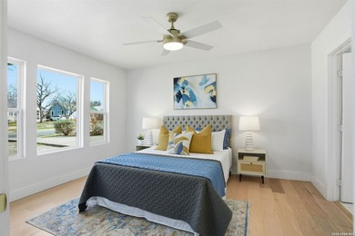 Value, great design and ready! Modern updates. Timeless charm - photo 14