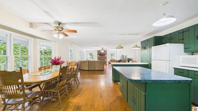 Welcome to your ultimate lakefront escape! This charming - photo 7
