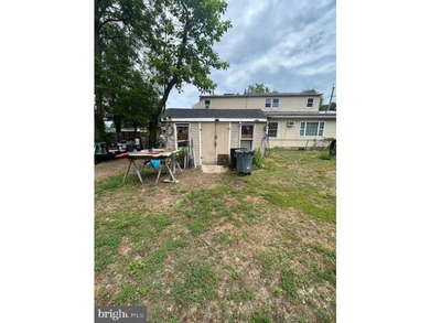 3 Bedroom 1 bath ranch home features a spacious living room - photo 21