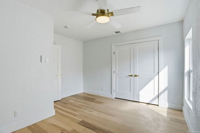 Value, great design and ready! Modern updates. Timeless charm - photo 23