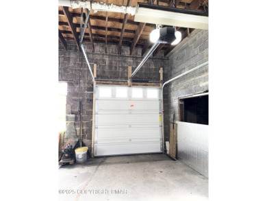 Commercial Opportunity in a Prime Location! High-visibility