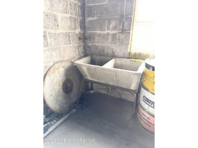 Commercial Opportunity in a Prime Location! High-visibility