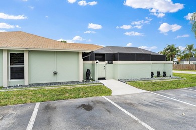 One-story townhouse in Indian Creek, a quiet pet-friendly - photo 6