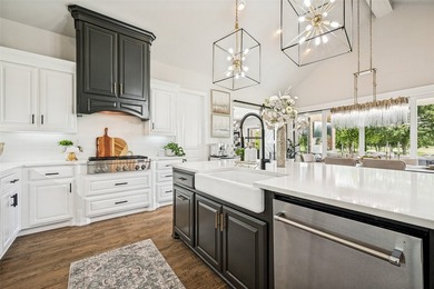 Experience refined luxury living in this exquisite 4-bedroom, 3 - photo 12