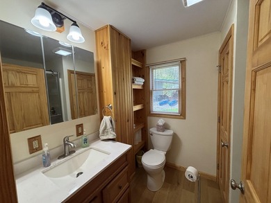 Welcome to this stunning, fully renovated home, meticulously - photo 15