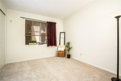 Downtown Vibe mixed with with private, peaceful secluson. 640 W - photo 16