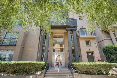Downtown Vibe mixed with with private, peaceful secluson. 640 W - photo 21
