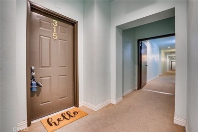 Downtown Vibe mixed with with private, peaceful secluson. 640 W - photo 22