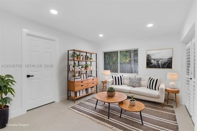 PRIME LOCATION!!!! This beautifully 4-2 RENOVATED home offers - photo 10