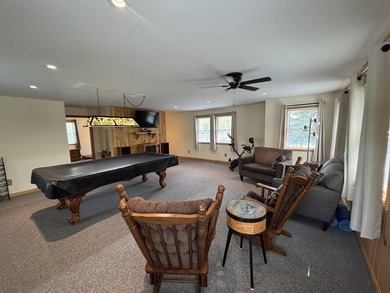 Welcome to this stunning, fully renovated home, meticulously - photo 30