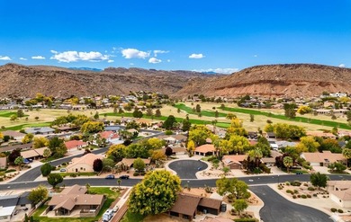 Experience Luxury Country Club living at a competitive price! - photo 31