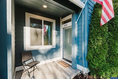 Located in the heart of Reed's Crossing, this 3-bedroom, 2