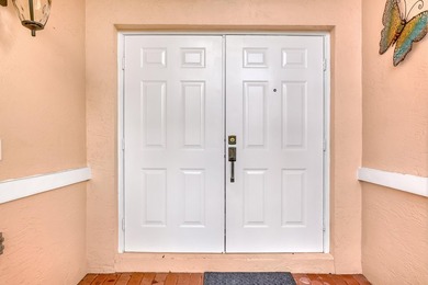 Welcome to 180 Caribe Court Tucked away on a quiet cul-de-sac - photo 4