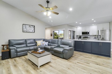 Move-in ready! This fully renovated 2Bed 2Bath CBS Florida Villa - photo 11