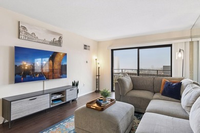 Move right into this bright and modern 1 bedroom at Summit - photo 13