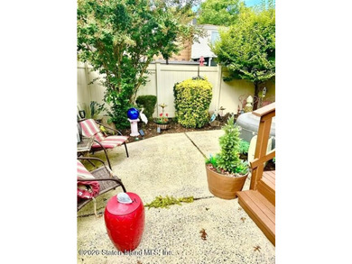 BEAUTIFUL 3 BEDROOM COLONIAL, NEW CENTRAL AIR, NEW BATHS, NEW - photo 16
