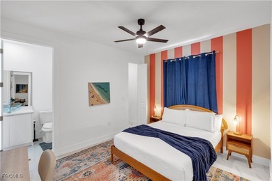 Welcome to this STUNNING, FURNISHED - TURNKEY home built in 2023 - photo 19