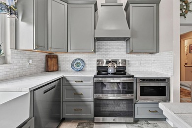 This sought-after, move-in-ready corner unit villa in the - photo 19