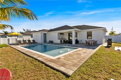 Welcome to this STUNNING, FURNISHED - TURNKEY home built in 2023 - photo 42