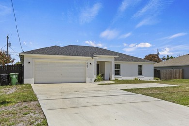 Beautiful CBS single-family home built in 2022, featuring 4 - photo 2