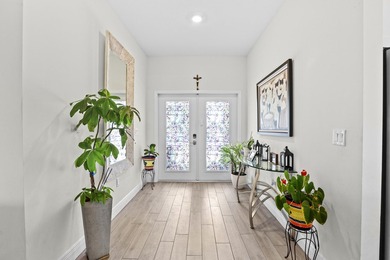 Beautiful CBS single-family home built in 2022, featuring 4 - photo 7