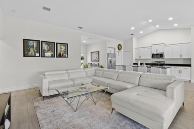 Beautiful CBS single-family home built in 2022, featuring 4 - photo 9