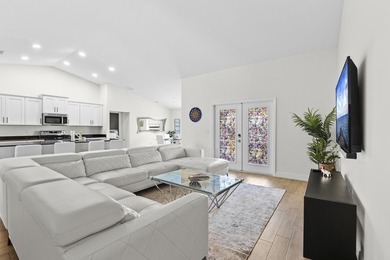 Beautiful CBS single-family home built in 2022, featuring 4 - photo 10