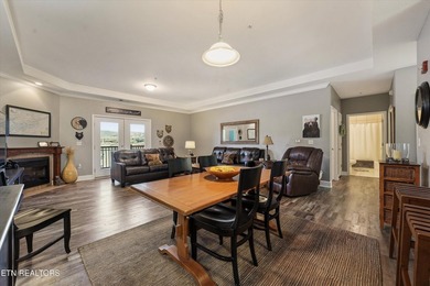 Welcome to easy lakefront living in the highly sought-after - photo 6