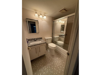 Penthouse 4th Floor condo with fabulous garden view. Panoramic - photo 8