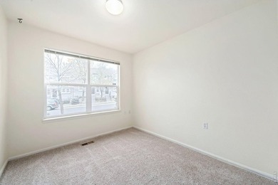 FRESH INTERIOR PAINT & BRAND NEW CARPET! Rare ranch-style - photo 14