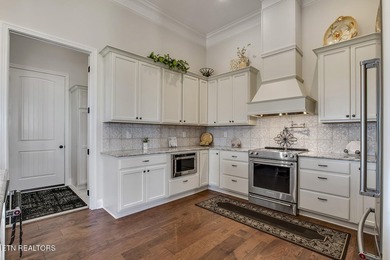 Welcome to Gold Finch Lane. This nearly new home is a joy to - photo 22