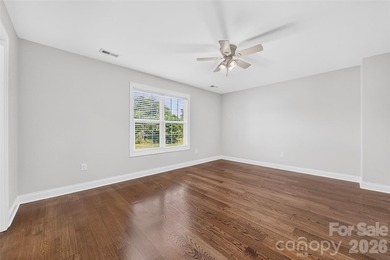 Price improvement on this gorgeous home!! Welcome to 103 Webbed - photo 33