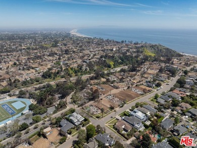 One of the best lots on Erskine. Mostly flat with a finished - photo 8
