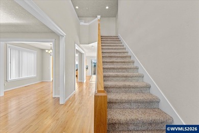 Spacious 5-bedroom, 3-bath home in desirable SW Albany