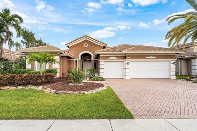 Isles at Wellington Lakes  Home For Sale in Wellington Florida
