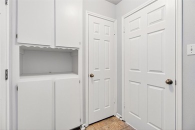 WELL CARED FOR all brick home on large tree shaded lot with new - photo 16
