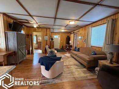 Welcome to 1410 E Ridge Dr at Holiday Lake-an inviting retreat - photo 6
