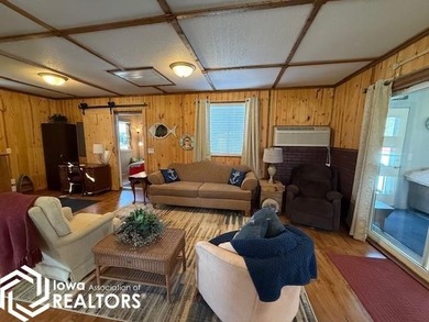Welcome to 1410 E Ridge Dr at Holiday Lake-an inviting retreat - photo 7