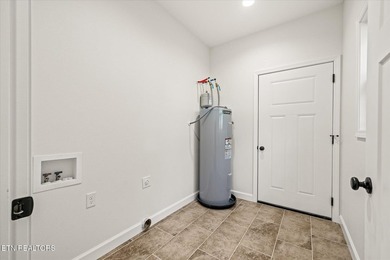 NEW CONSTRUCTION with stainless appliances in Lake Tansi Village - photo 25