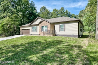 NEW CONSTRUCTION with stainless appliances in Lake Tansi Village - photo 32