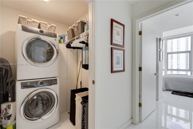 Priced to Sell! Beautiful 3/4 + Den in the renowned PARAMOUNT