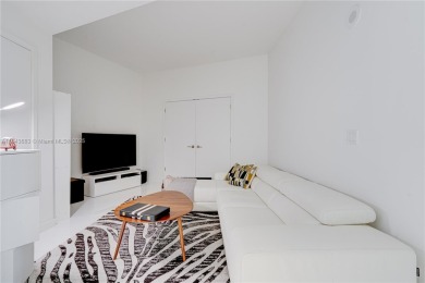 Priced to Sell! Beautiful 3/4 + Den in the renowned PARAMOUNT