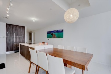 Priced to Sell! Beautiful 3/4 + Den in the renowned PARAMOUNT