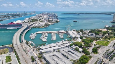 Priced to Sell! Beautiful 3/4 + Den in the renowned PARAMOUNT