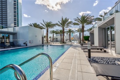 Priced to Sell! Beautiful 3/4 + Den in the renowned PARAMOUNT