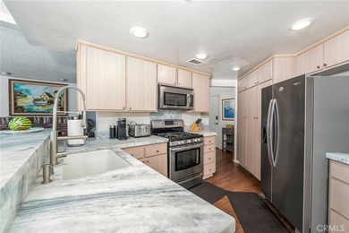 Furnished Winter Seasonal Rental. Defined by the charm of an - photo 7