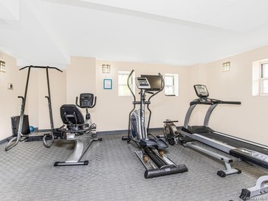 Luxury Living with Panoramic Views & One included Parking - photo 11