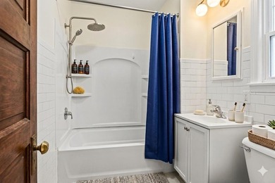120-122 N Franklin St is a rare opportunity to own a - photo 12
