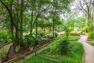 This 6.6 acre property down the street from Lake Grapevine is a - photo 19