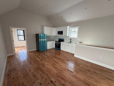 Gorgeous brand new 2 family house located on a prime tree-lined - photo 8